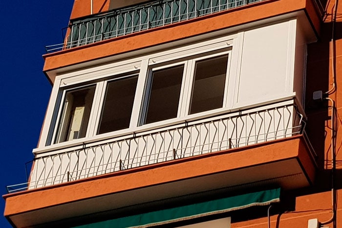 cerramiento de una terraza en aluminio